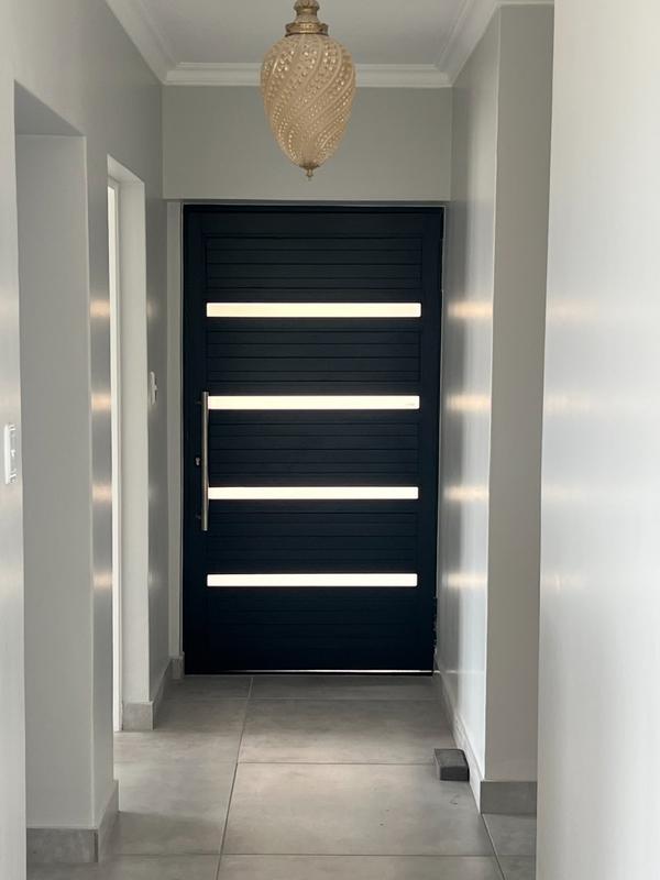 5 Bedroom Property for Sale in Dana Bay Western Cape